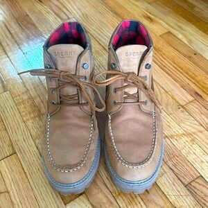 Sperry Men’s 10.5 Authentic Original Lug Chukka Boots